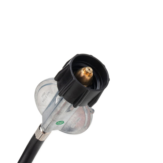 CAMCO 57721 Camco Low Pressure Gas Regulator with 12' Hose 70,000 BTUs/Hr Simple and Quick Install - Use with Low Pressure Gas Fired Heaters (57721)