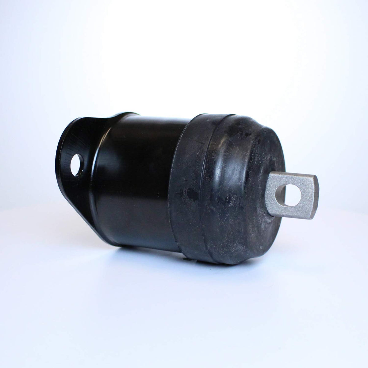 DEA PRODUCTS A4517 dea A4517 Front Right Engine Mount, Black