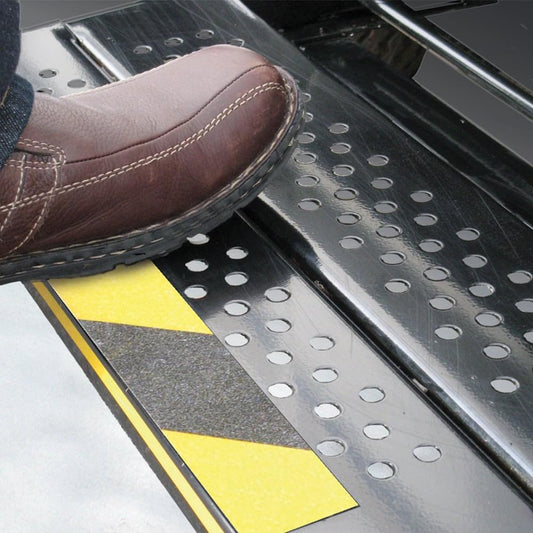 CAMCO 25405 Camco 25405 Non-Slip Grip Tape for Steps (2" x 15', Black/Yellow)