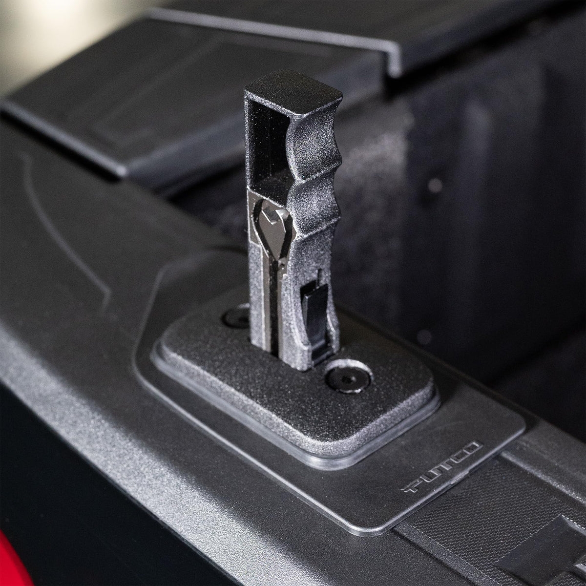 Putco Putco Push-Up Handle - Single Retractable Passenger Rear Stake Pocket Handle Fits Chevy Silverado 1500 & GMC Sierra 1500 2019-2025 & HD Models 20-25