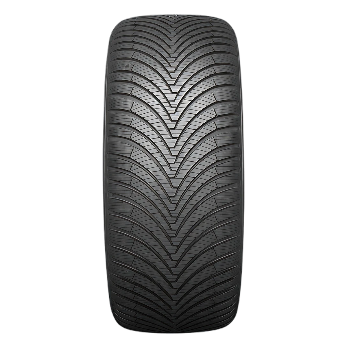 Kumho Solus 4S HA32 205/55R17 tire