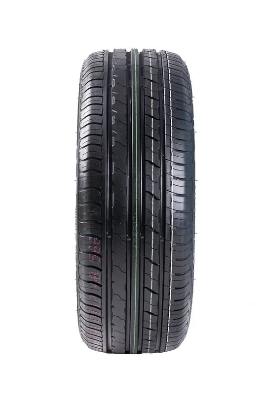 Powertrac Racing Star 215/40R18 tire