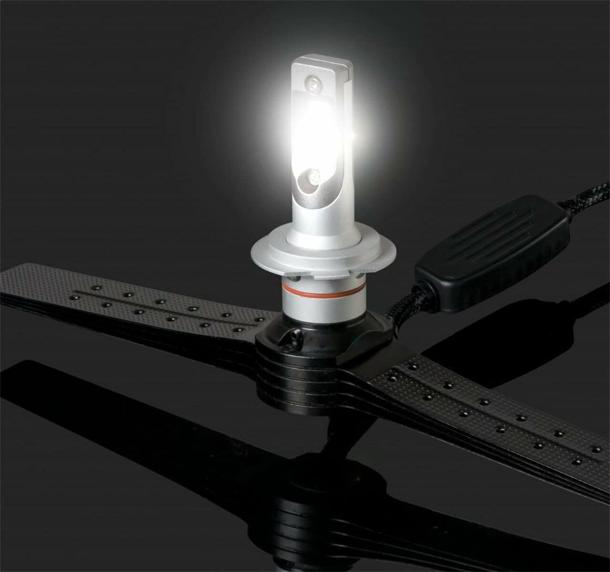 PUTCO F1-9004 Putco F1-9004 Pair of White LED Headlight Bulbs