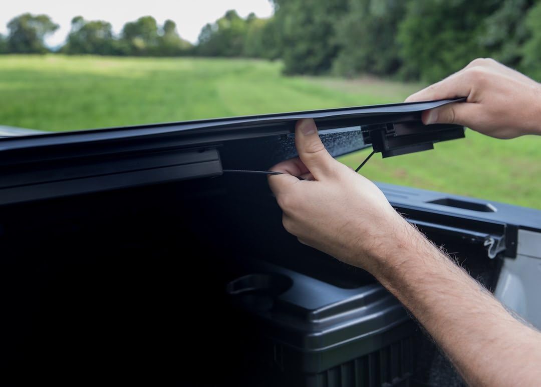 TRAILFX TFX1527 TrailFX TFX1527 Standard Flush Tri-Fold Hard Tonneau Cover Lockable Black FRP and Aluminum Fits 2014–2018 Chevy Silverado 1500 and GMC Sierra 1500