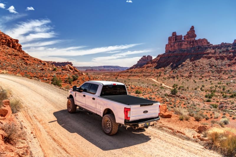TRUXEDO 1550016 Truxedo 2023 GMC Canyon/Chevrolet Colorado 5ft 2in Sentry CT Bed Cover