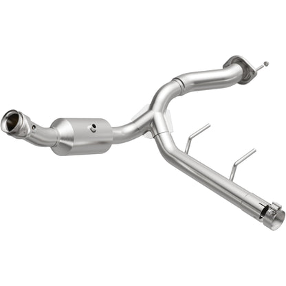MAGNAFLOW 280275 MagnaFlow Direct-Fit Catalytic Converter 280275 (Federal/EPA Compliant)