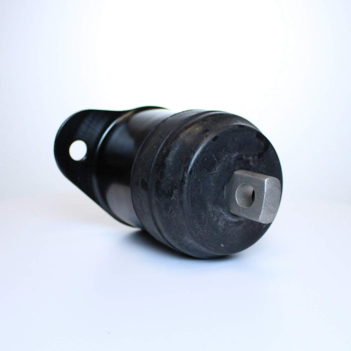 DEA PRODUCTS A4517 dea A4517 Front Right Engine Mount, Black