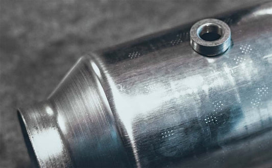 MAGNAFLOW 5631404 MagnaFlow Universal Catalytic Converter 5631404 (CARB Compliant)