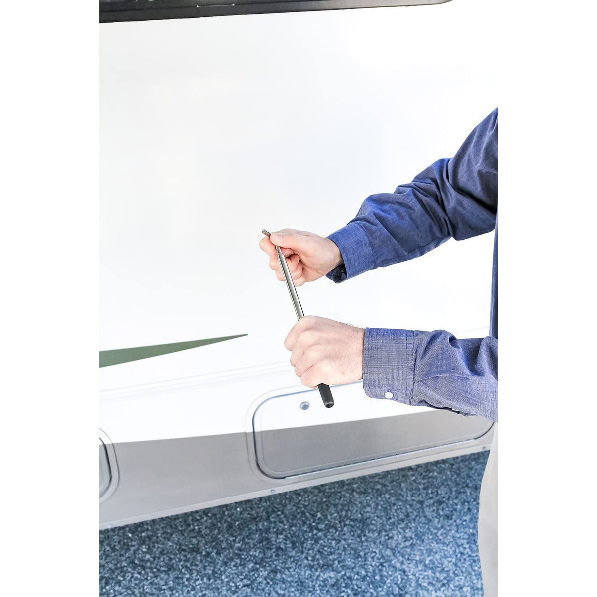 CAMCO 42544 Camco RV Easy Reach Awning Opener | Extends from 11-inches to 47-inches with a Telescopic Design | (42544)