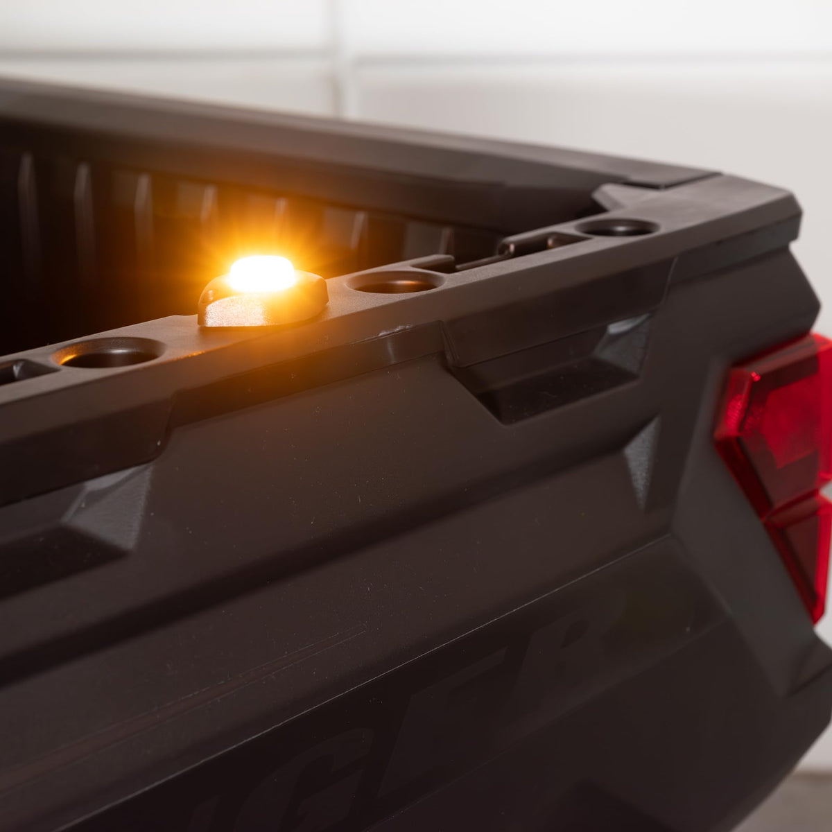 PUTCO 960001 Putco Stinger™ PRO Hideaway Amber LED Strobe Lights, 1 LED Light