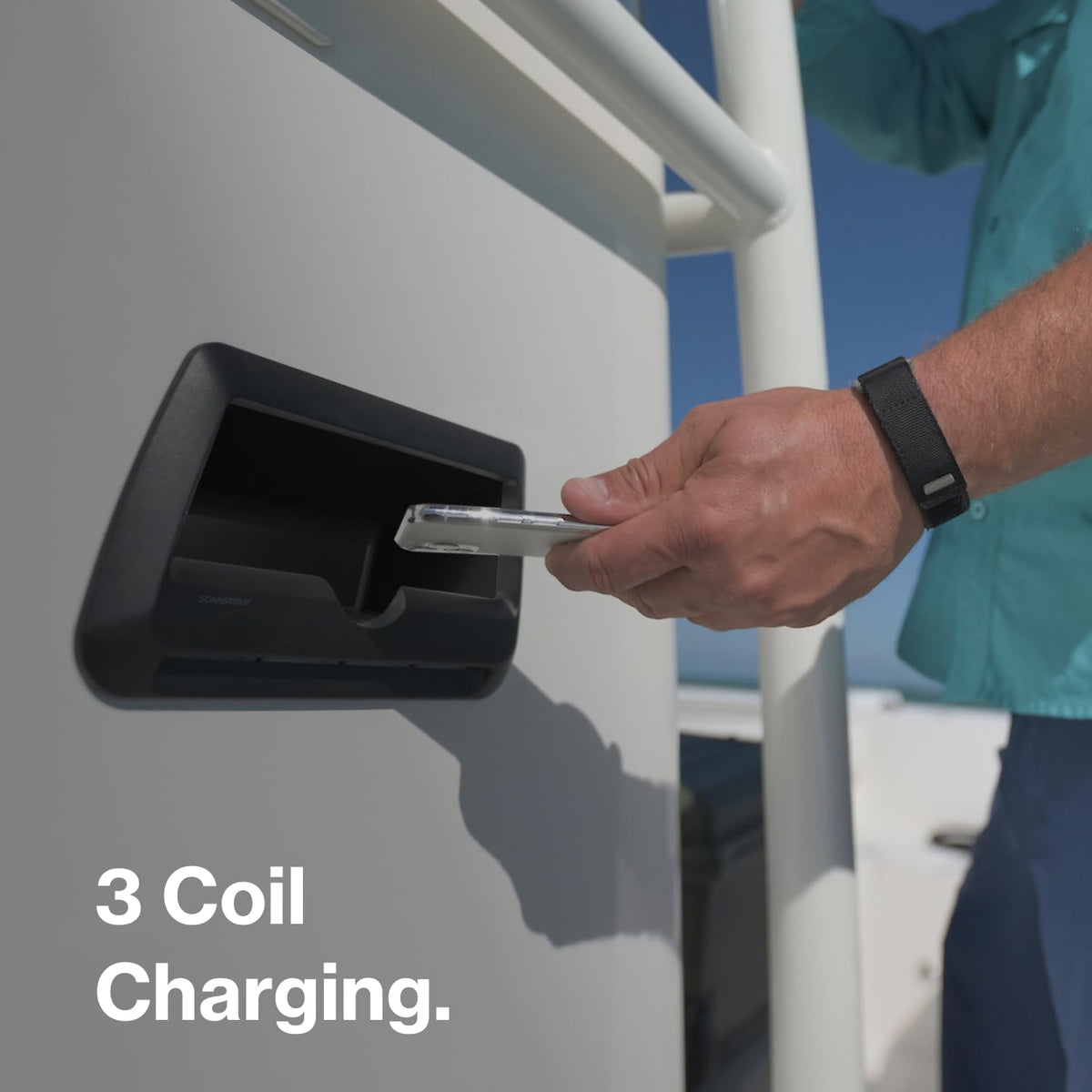 SCANSTRUT SC-CW-9GT Scanstrut SC-CW-09GT Waterproof Wireless Charger - Cove 3 Coil 15W Phone Charging Pocket 12/24V