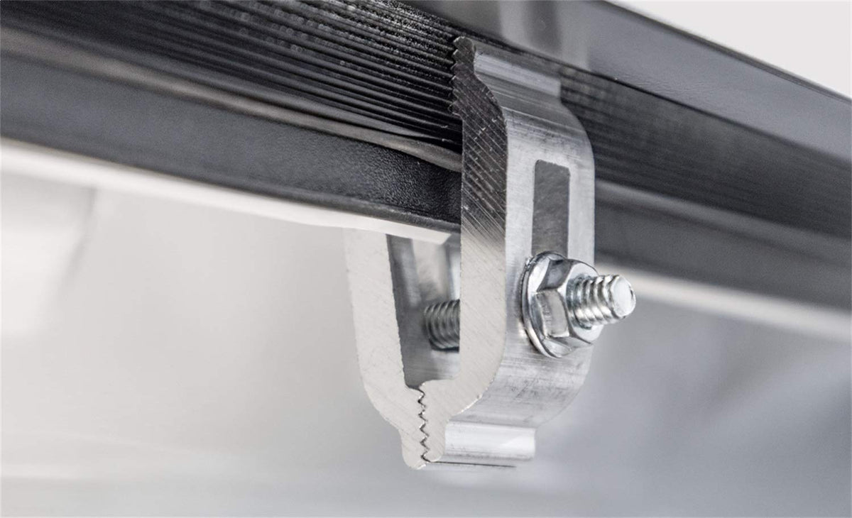 Access B3050119 Access B3050119 Acc Lomax Tri-Fold Cover