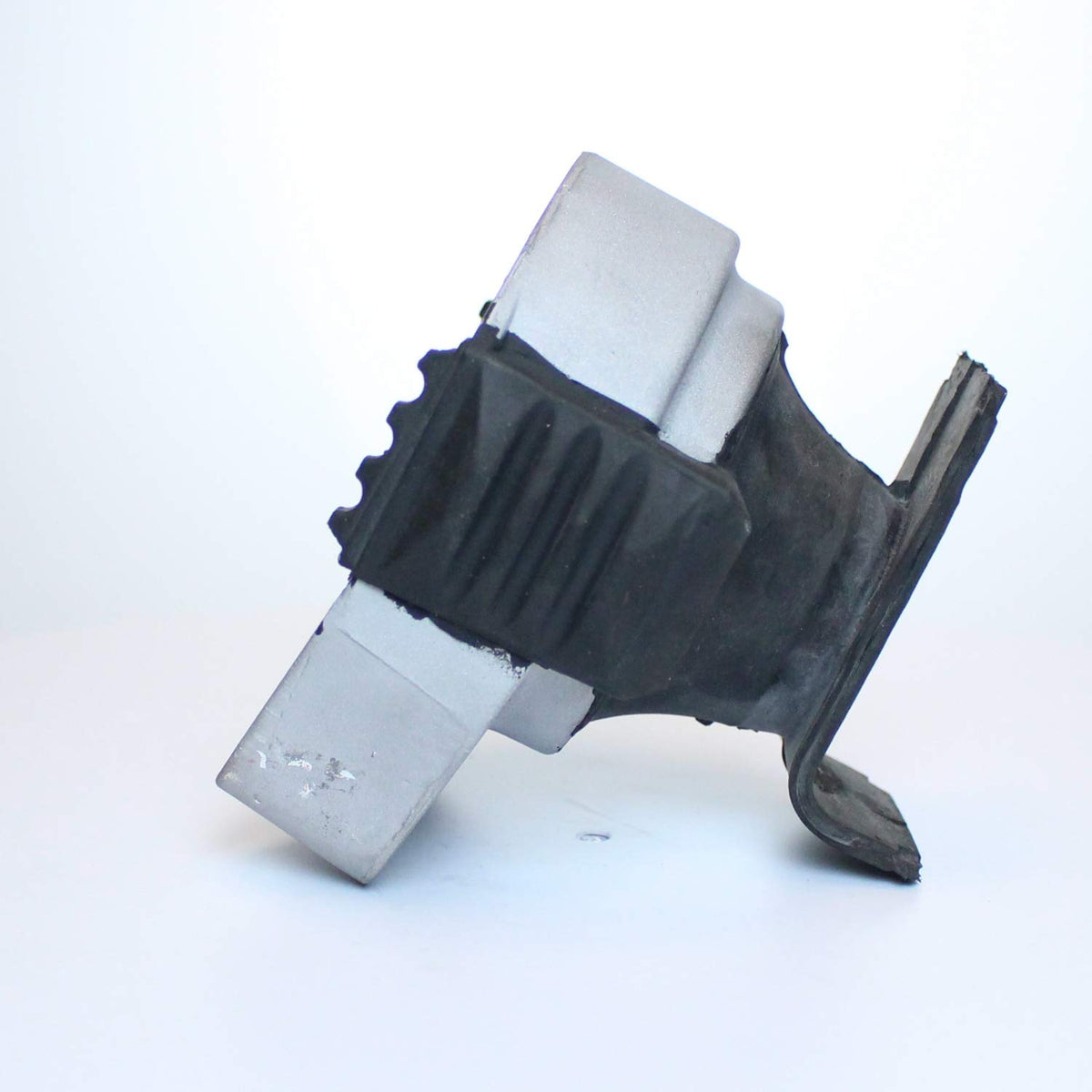 DEA PRODUCTS A5312 DEA A5312 Front Right Engine Mount Bushing