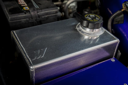MISHIMOTO MMRT-DMAX-01N Mishimoto Aluminum Degas Tank for 6.6L Duramax LB7/LLY/LBZ 2001-2007