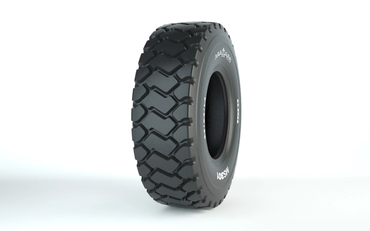 Maxam MS904 R-4 17.5L-24 tire