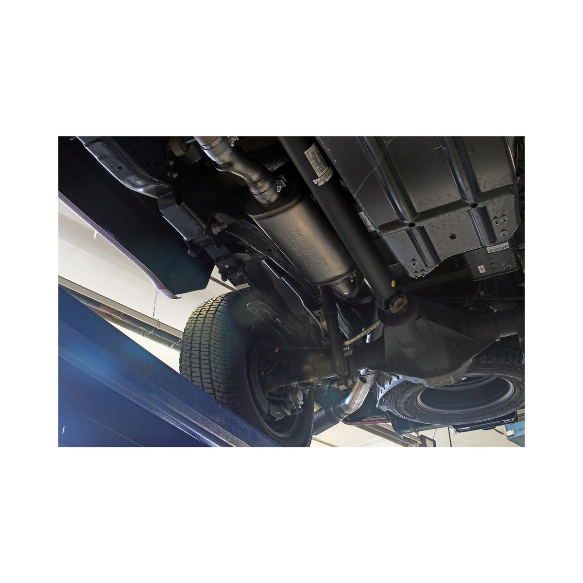 FLOWMASTER 717943 Flowmaster 717943 FlowFX Cat-Back Exhaust Stainless 3.5 Inch Single Side Exit Compatible with 2017-2024 Ford F-250 /F-350 Super Duty 6.2L/7.3L V8. This product is not created or sold by Ford Fits