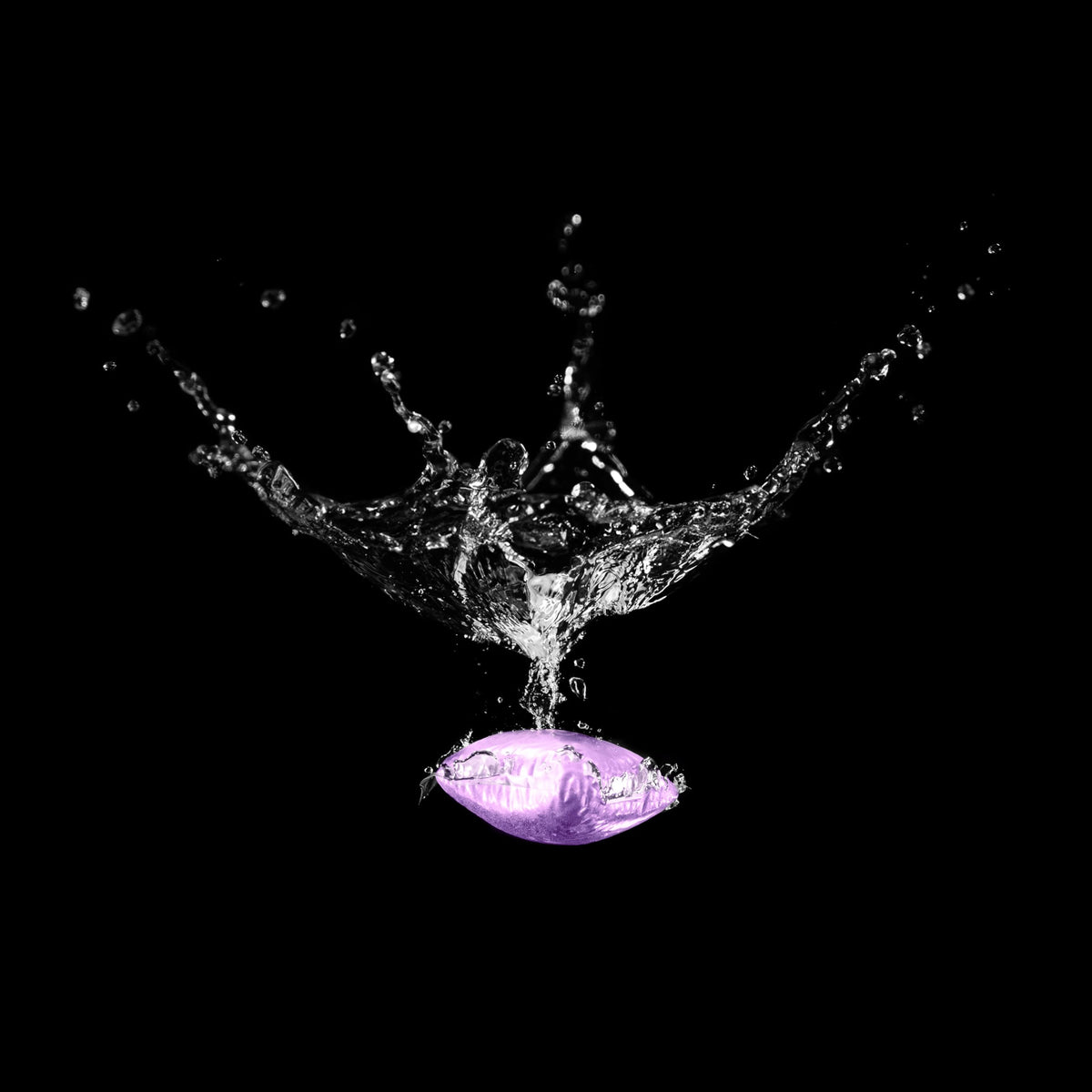 CAMCO 41559 Camco TST MAX RV Toilet Treatment Drop-INs - Control Unwanted Odors and Break Down Waste and Tissue - Septic Tank Safe - Lavender Scent - 15-pack (41559)
