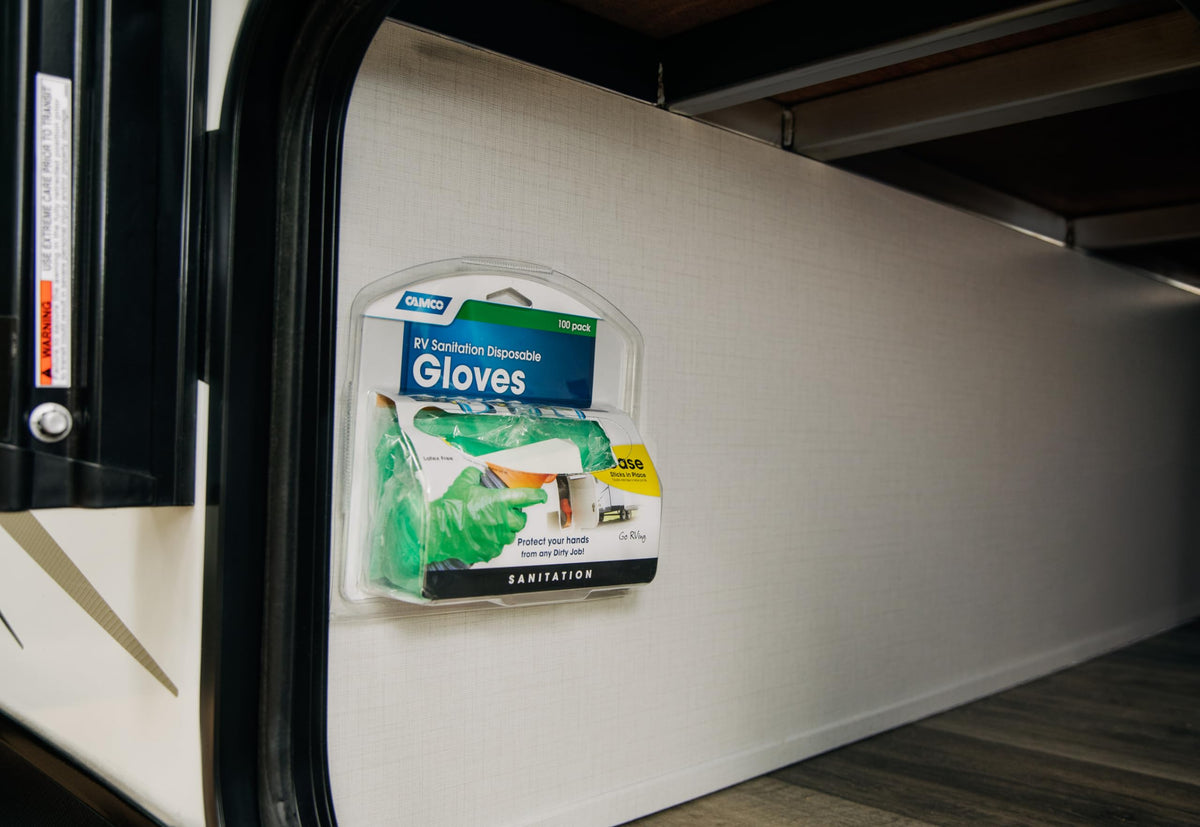 CAMCO 40285 Camco Durable All Purpose RV and Camper Disposable Sanitation Gloves | Ideal in Wet or Dry Conditions | Green Non-Latex Gloves | 100 Pack (40285)