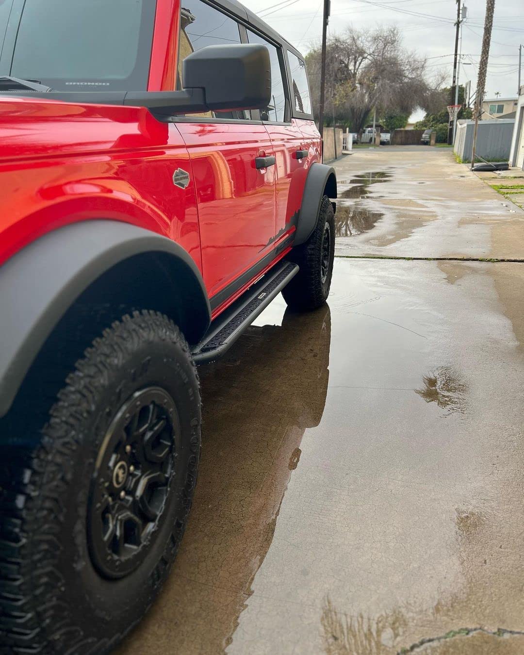 GO RHINO DSS4129T RealTruck Dominator Xtreme DSS Sidestep & Brackets – Mild Steel, Textured Black – DSS4129T – Fits 2021-2026 Ford Bronco 2-Door (Excludes Bronco Sport)