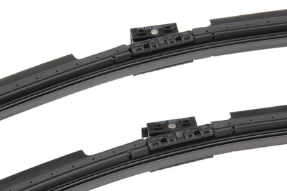 URO Parts 9108240100 Wiper Blade Set, w/Wet Wiper System (Code FM3