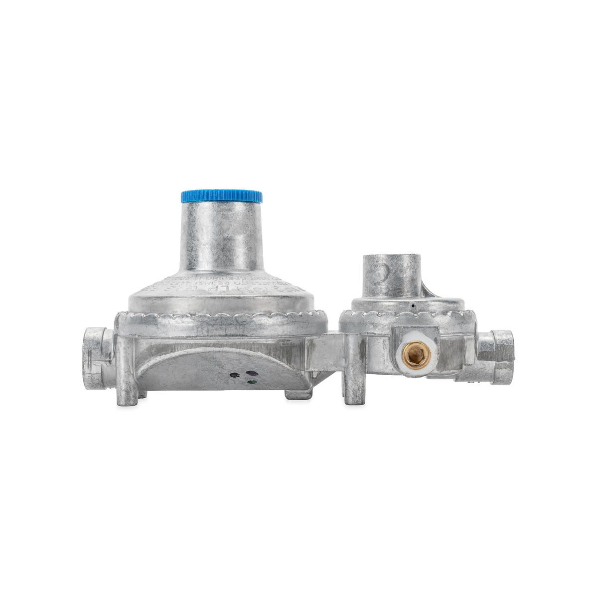 CAMCO 59323 Camco Horizontal Two Stage Propane Regulator - Compatible with 20 lb or 30 lb Propane Tanks with ACME Threads - 1/4-inch Female NPT inlet and 3/8-inch Female NPT outlet (59323)