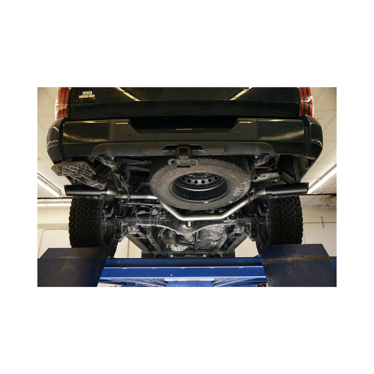 FLOWMASTER 818139 Flowmaster 818139 Outlaw Extreme Cat-back Exhaust System