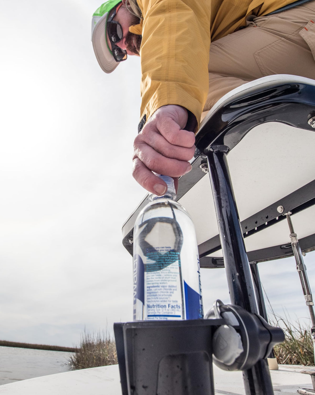 RAILBLAZA 02-4048-11 RAILBLAZA DrinkHold – Secure Kayak & Boat Cup Holder for StarPort Bases, fits Tumblers, Cans, Bottles, and More