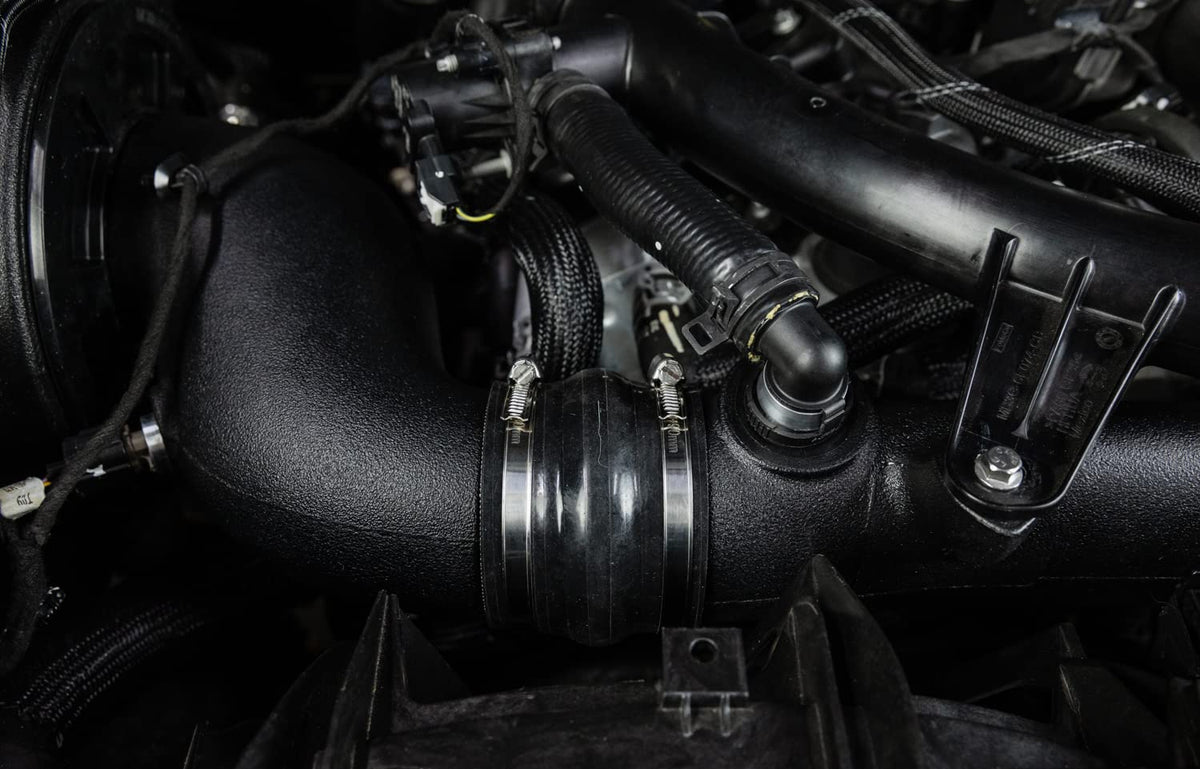 MISHIMOTO MMAI-BR27-21 Mishimoto MMAI-BR27-21 21+ FORD BRONCO 2.7L AIR INTAKE W/