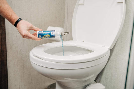 CAMCO 41551 Camco TST MAX RV Toilet Treatment - Formaldehyde Free - Breaks Down Waste And Tissue - Septic Tank Safe - Treats up to 8-40 Gallon Holding Tanks -Lavender Scent, (8) 4 oz Bottles (41551)