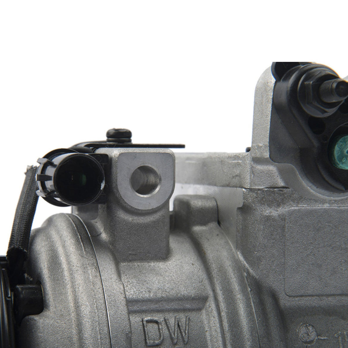 MANDO 10A1064 Mando 10A1064 AC Compressor with Clutch Original Equipment (Pre-filled Oil)