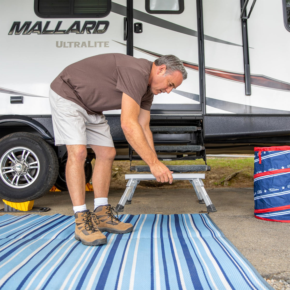CAMCO 43676 Camco Folding Aluminum Step Stool, Adjustable Height for RV and Trailers, Silver - Lightweight, Foldable, and Heavy-Duty Stepping Platform for Home and Camping