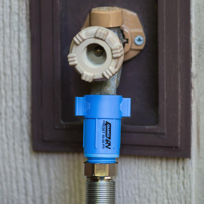 CAMCO 40143 Camco Camper/RV Water Hose Pressure Regulator | Reduces Water Pressure to Safe 40-50 PSI & Protects Trailer and Boat Plumbing | Easily Attaches to 3/4-Inch Garden Hose Threads (40143)