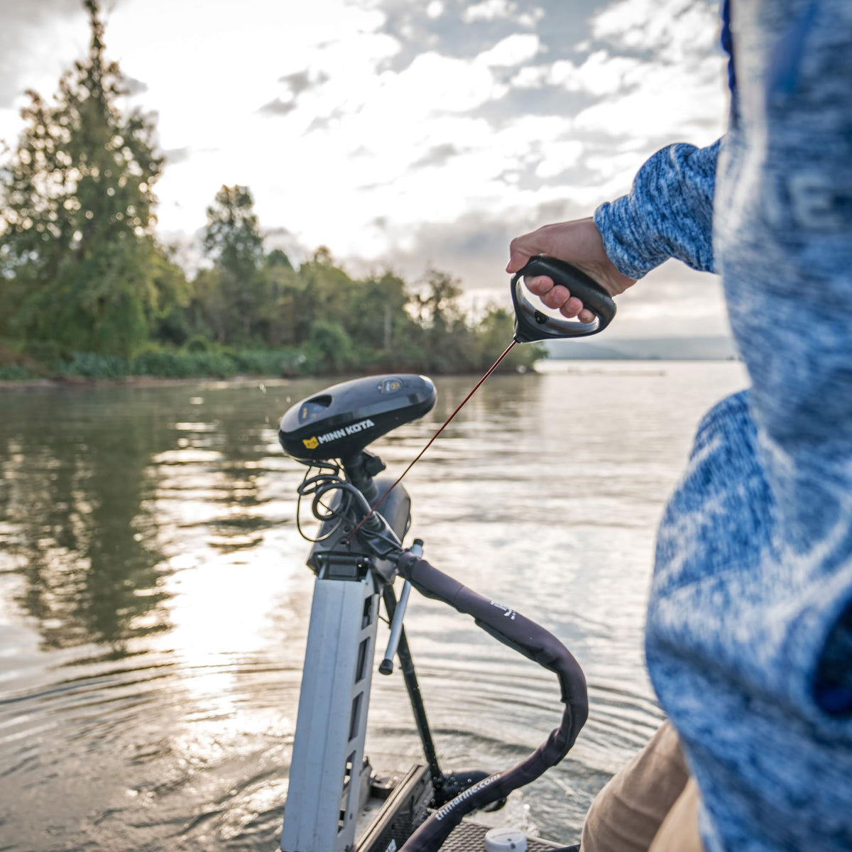 T-H MARINE GFH-1G-DP T-H Marine G-Force Handle - Heavy-Duty Trolling Motor Replacement with Cushioned Grip, Reliable Lift and Release System, Durable Nylon Jacketed Cable for Serious Anglers - Black
