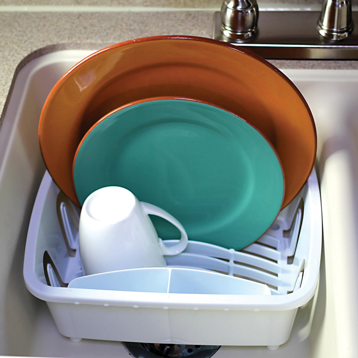 CAMCO 43511 Camco RV Mini Dish Drainer & Tray - Features a Sloped Drain Tray Design, Heavy-Duty Construction - Ideal for Small Spaces, Apartments, Boats, and More -9.5"L x 11.7"W x 4.75"H - White (43511)
