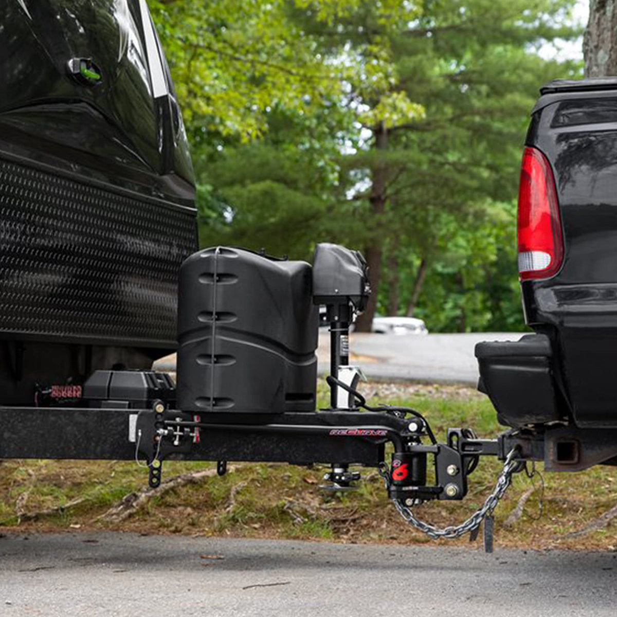 CAMCO 48783 Camco EAZ-Lift ReCurve R6 Camper/RV Weight Distribution Hitch Kit - Features Premium Adaptive Sway Control - Includes 2-5/16” Hitch Ball w/15,000lb Max Rating - 1,000lb Max Tongue Weight (48783)