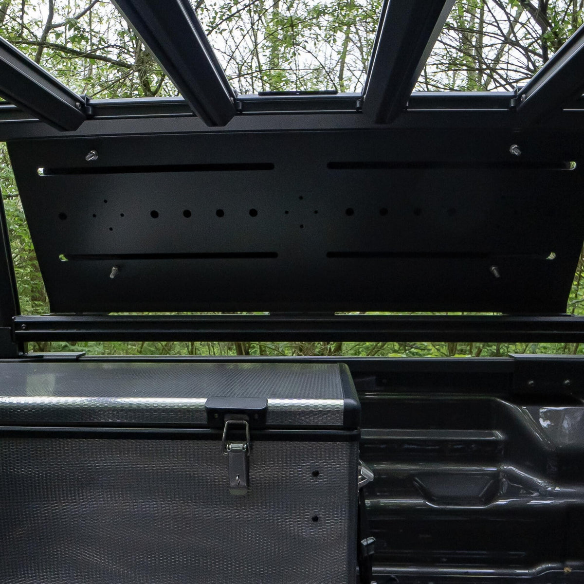 Putco 184505 Putco 184505 SEE FIT GUIDE Crossrail for 184500 - Single cross-rail with hardware