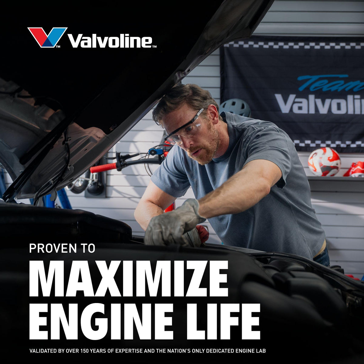 VALVOLINE 797578 Valvoline Daily Protection SAE 10W-30 Conventional Motor Oil 1 QT, Case of 6