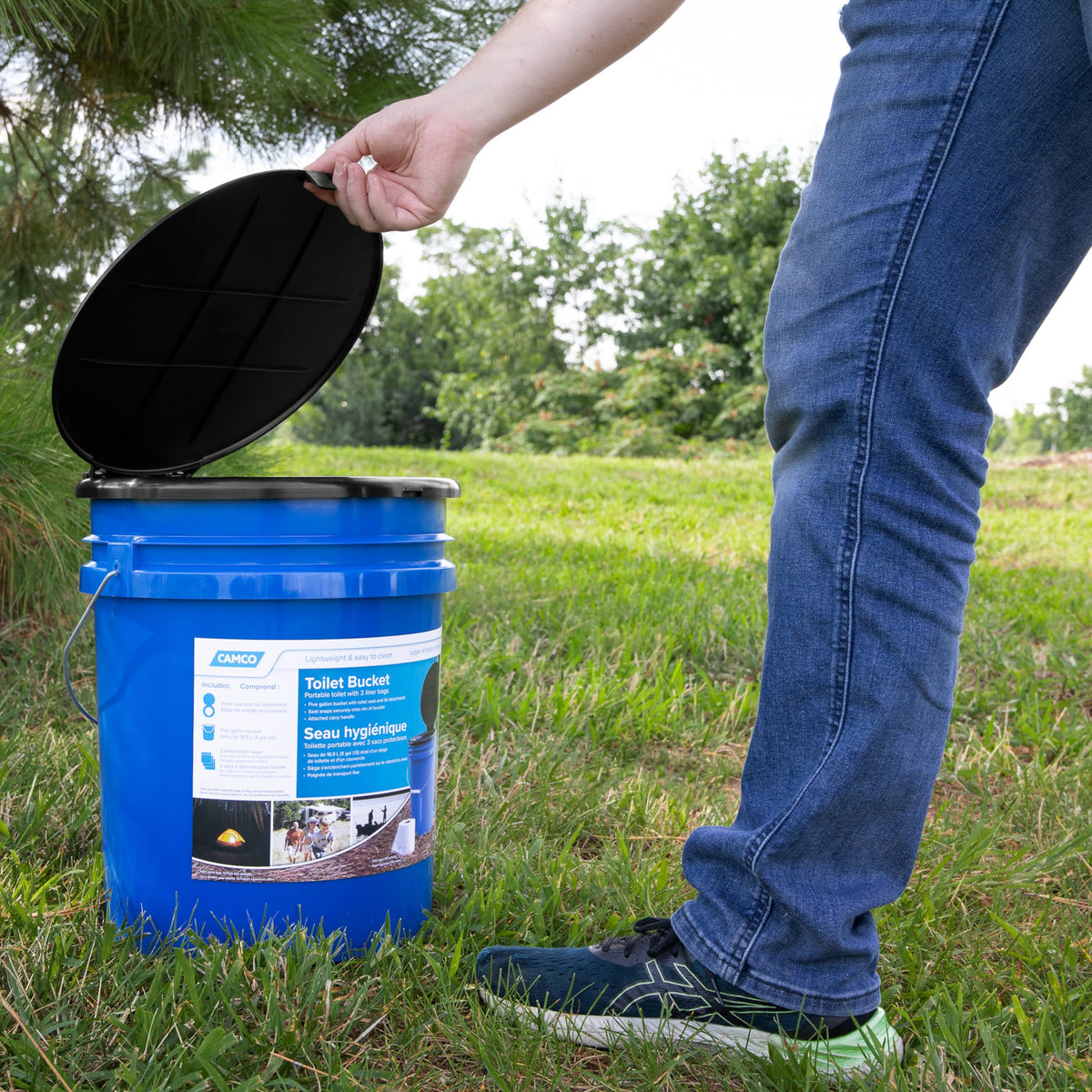 CAMCO 41549 Camco Portable Toilet Bucket with Snap-On Seat and Lid, 5 Gallon, 41549