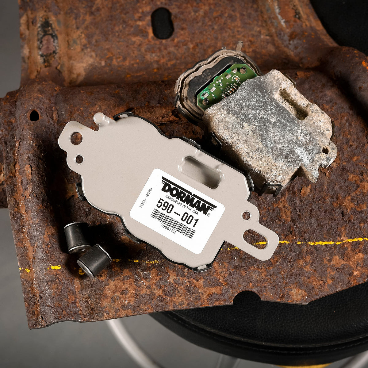 DORMAN 590-001 Dorman 590-001 Fuel Pump Driver Module with Mounting Bolts Compatible with Select Models (OE FIX)