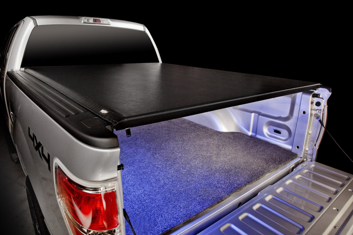 TRUXEDO 1704998 RealTruck TruXedo B-Light Battery Powered 18" | 1704998 | Truck Luggage - Battery Powered Truck Bed Lighting System 18"