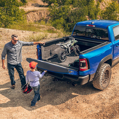 Retrax 30462 RealTruck Retrax Retrax IX Retractable Truck Bed Tonneau Cover – 30462 – Fits 2014 - 2018, 2019 Ltd/Lgcy Chevy/GMC Silverado/Sierra 6' 7" Bed (78.9")
