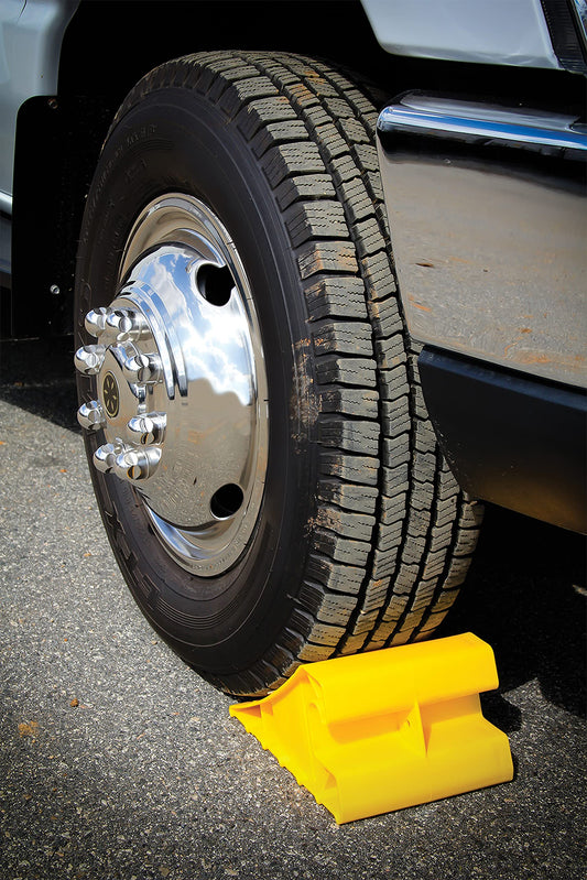 CAMCO 44492 Camco Super Wheel Chock for Trailers & RVs - Large, Heavy Duty Trailer Wheel Chock Constructed of Durable Plastic w/UV inhibitors - Use w/Tires Up to 29-inches - Re-Hitch in Confidence – 44492
