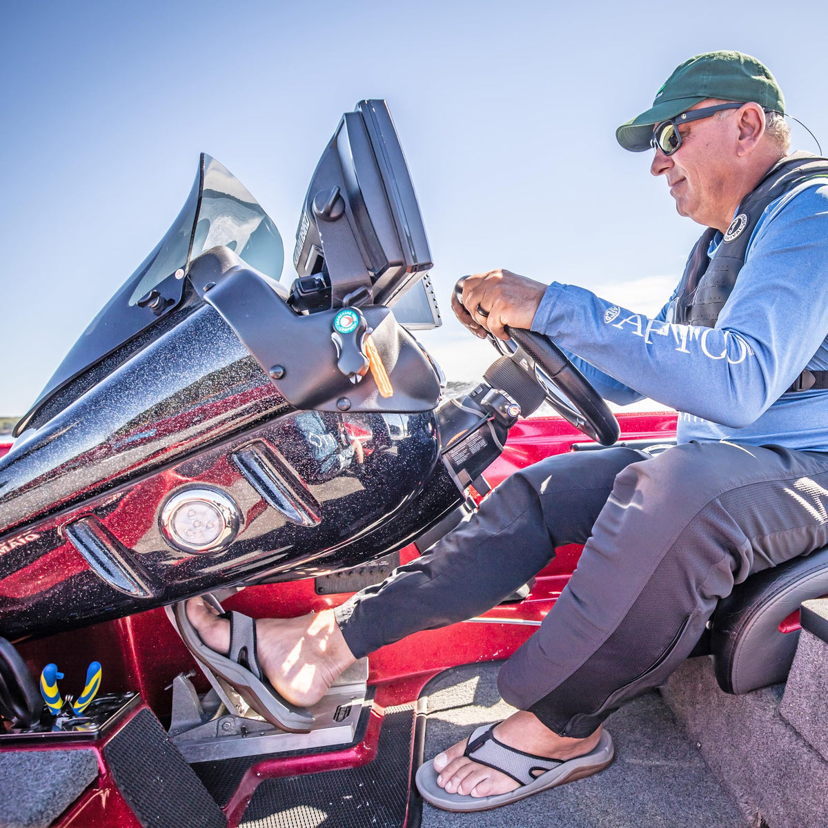 T-H MARINE HF-1-DP T-H Marine HOT Foot™ Original Boat Foot Throttle - Cast Aluminum Pedal Throttle for Outboard and Inboard Motors - Safe Hands-Free Control - Stainless Steel Hardware – Toe Clip & Patented Idle Stop