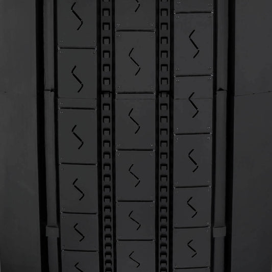 Carlisle CSL 16 tire tread